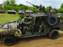 Light Assault Vehicles for paratroopers and recon battalion - 14 solutions from 12 suppliers are under consideration