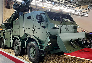 New Czech recovery and evacuation vehicle TREVA-30 on Tatra Force 8x8 chassis