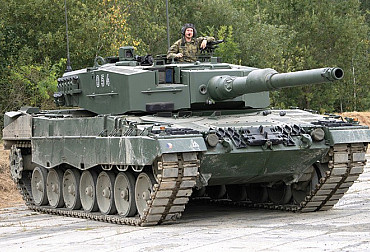 The need for adaptation. The continuing importance of armored forces on the battlefield