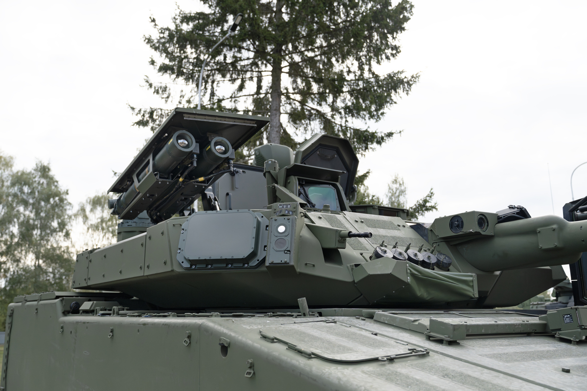 Foto: Detail věže pásového BVP CV90 | Michal Pivoňka / CZ DEFENCE