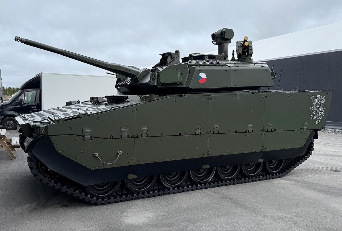 Foto: První vyrobené pásové BVP CV90 pro Armádu ČR | Michal Pivoňka / CZ DEFENCE