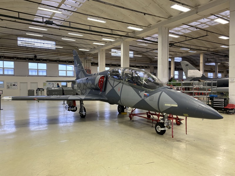 Foto: Mezi zásadní investice podniku v příštím roce patří nákup letadel L-39NG pro výcvik pilotů | Michal Pivoňka / CZ DEFENCE