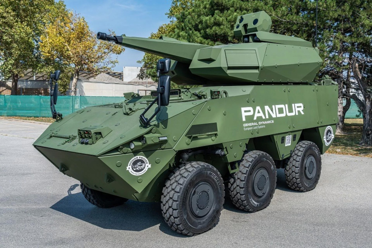 Foto: 30mm systém Skyranger na podvozku kolového obrněného vozidla Pandur 6x6 EVO | GDELS