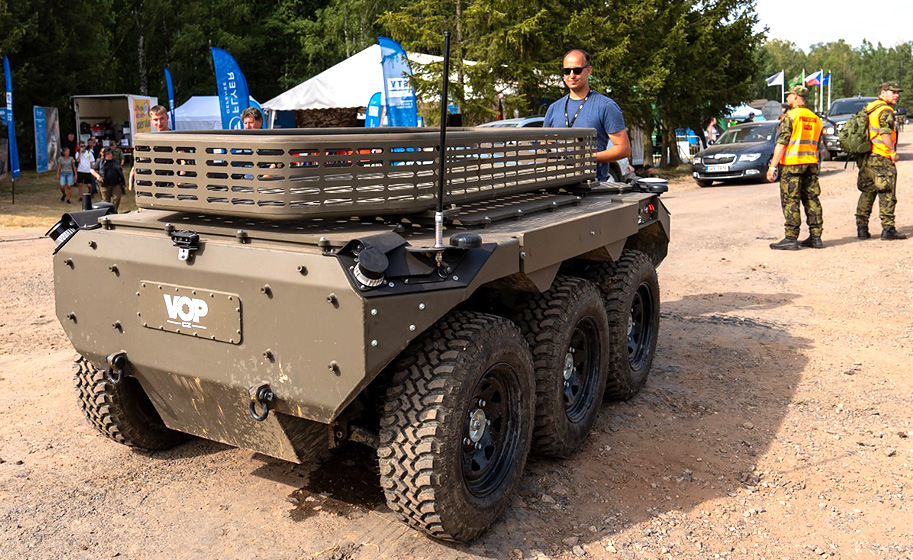 Foto: Státní podnik VOP CZ přivezl na Bahna své autonomní vozidlo TAROS V4 čtvrté generace | Jan Juřica / CZ DEFENCE