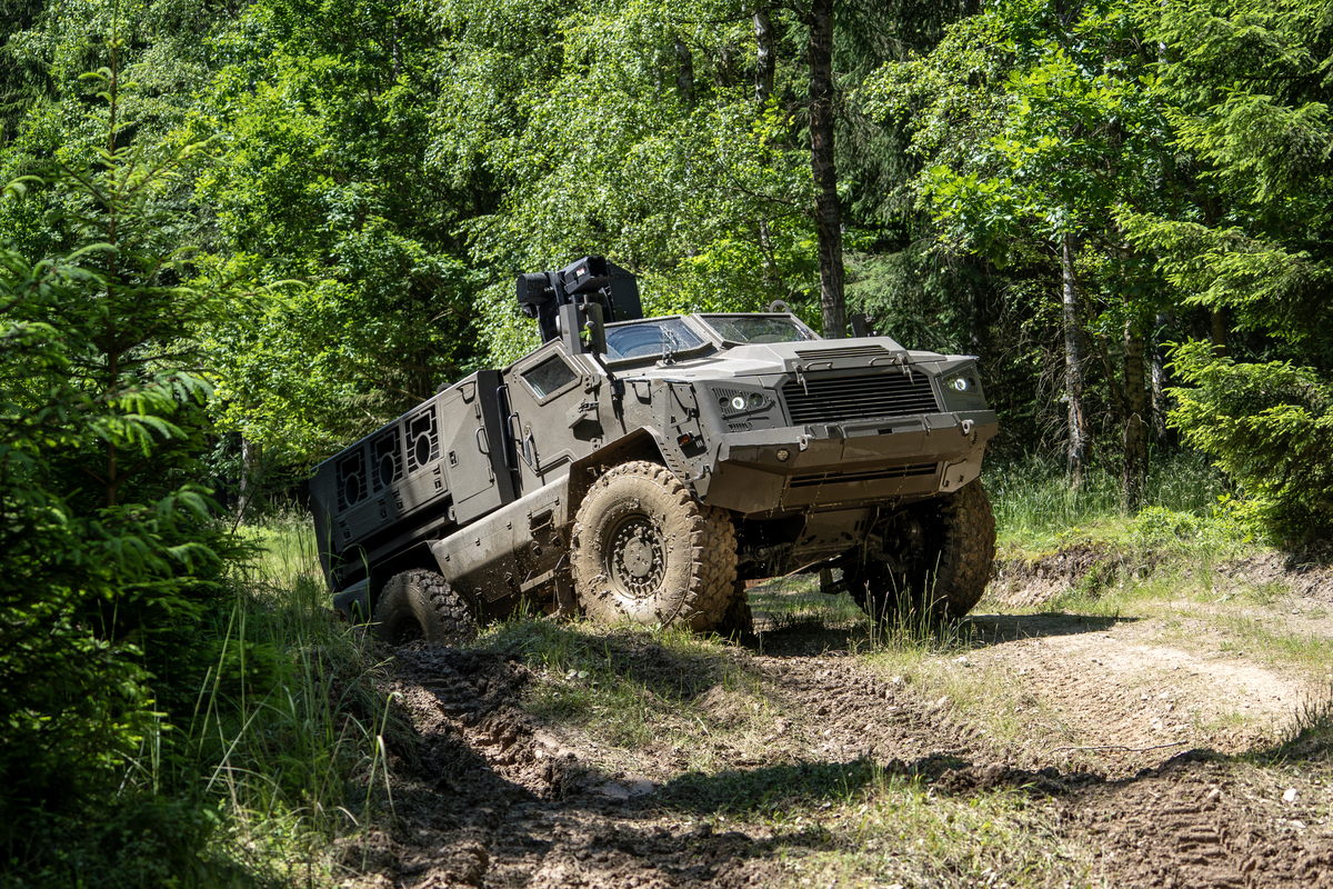 Foto: MRAP 4x4 STV GOLEM | Michal Pivoňka / CZ DEFENCE