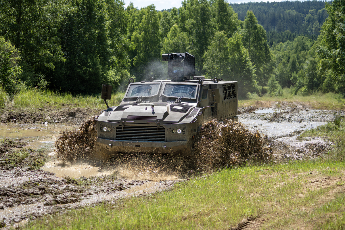 Foto: MRAP 4x4 STV GOLEM | Michal Pivoňka / CZ DEFENCE