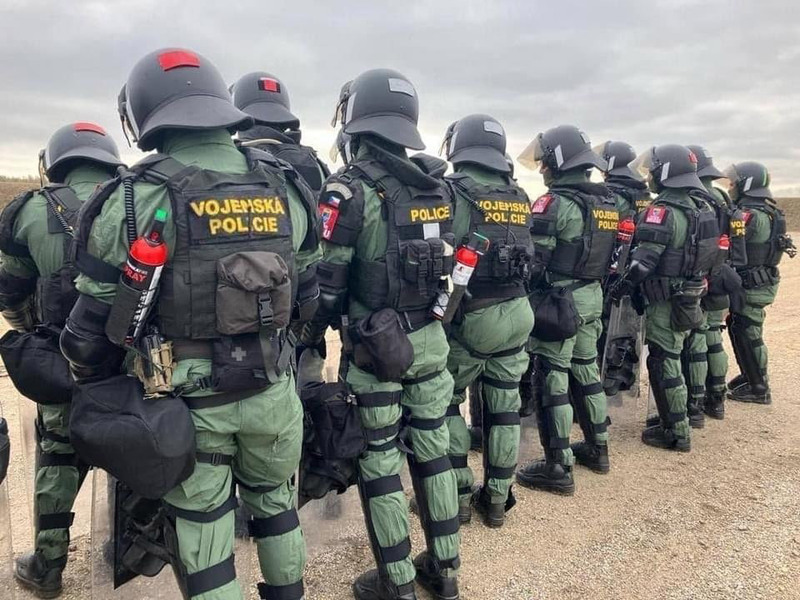 Foto: Z výcviku 1. jVP MSU KFOR | MSU KFOR
